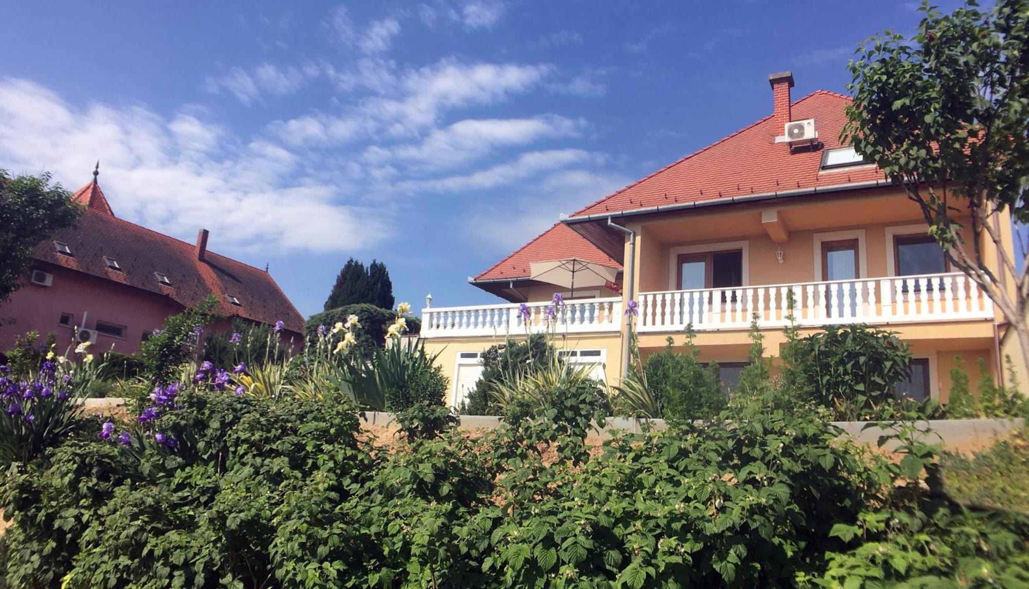 Hevizquelle Apartments Экстерьер фото